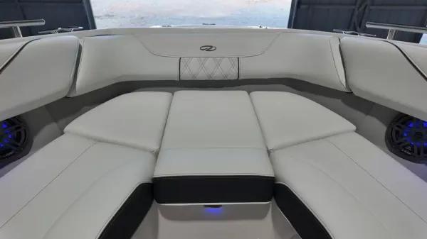 2027 Regal LS6-33