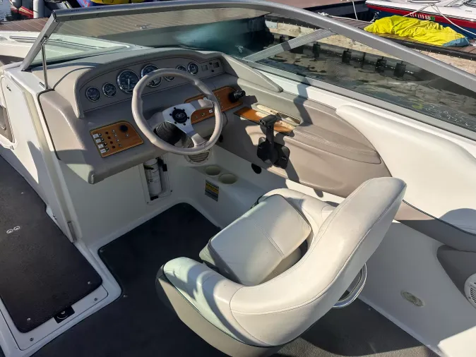 1999 COBALT 226