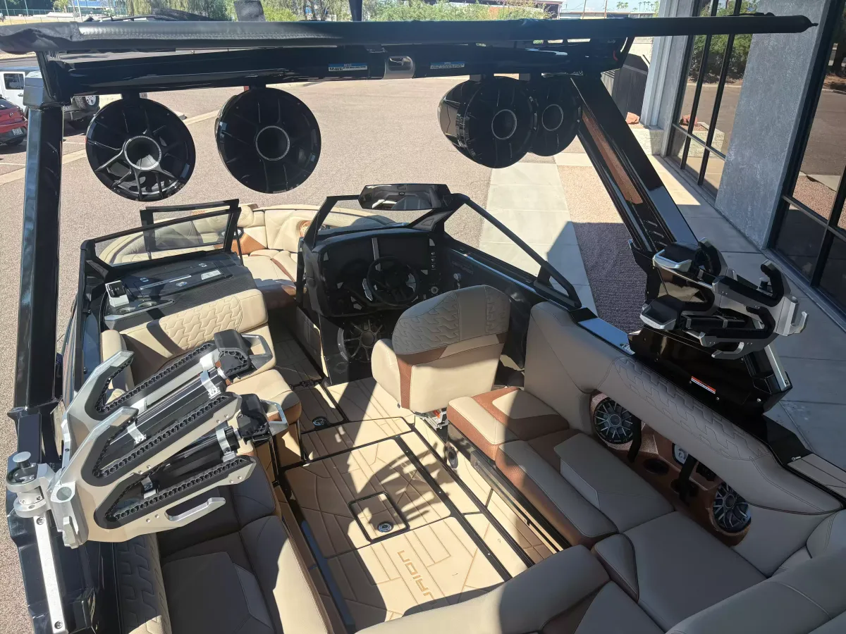 dummy-boat-img
