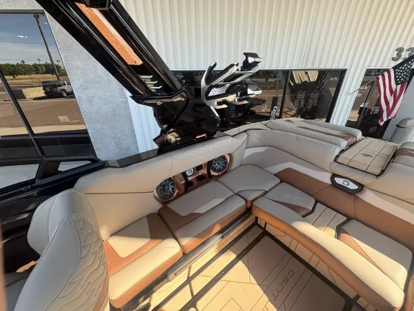 boat-detail-slider-thumb-6