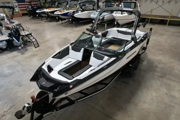 2027 Mastercraft NXT24-20