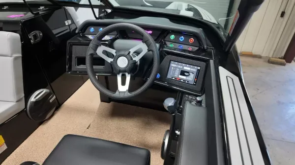 2027 Mastercraft NXT24-52