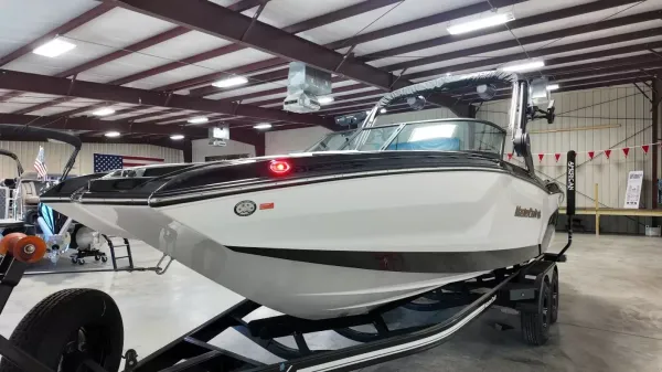 2027 Mastercraft NXT24-19