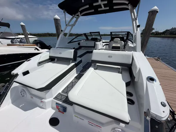 2027 Cobalt R6 OB detail image 9