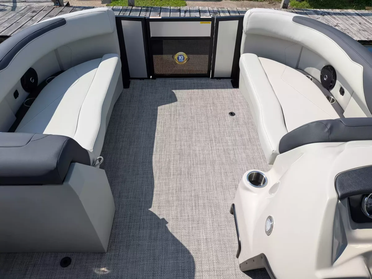 boat-carouselImage-image