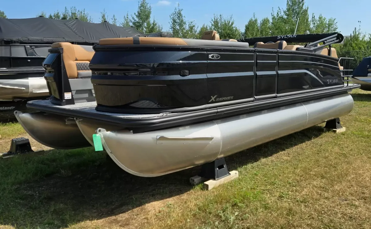 boat-carouselImage-image