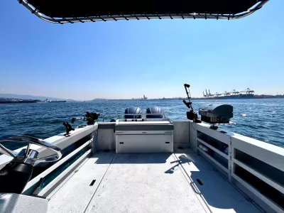 Pre-Owned 2016 Kingfisher 3025 for Sale | Vancouver, BC | M&P Yacht Centre | 6a868a78a0d2b2871103a861