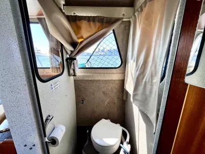Pre-Owned 2016 Kingfisher 3025 for Sale | Vancouver, BC | M&P Yacht Centre | 6a868a78a0d2b2871103a861