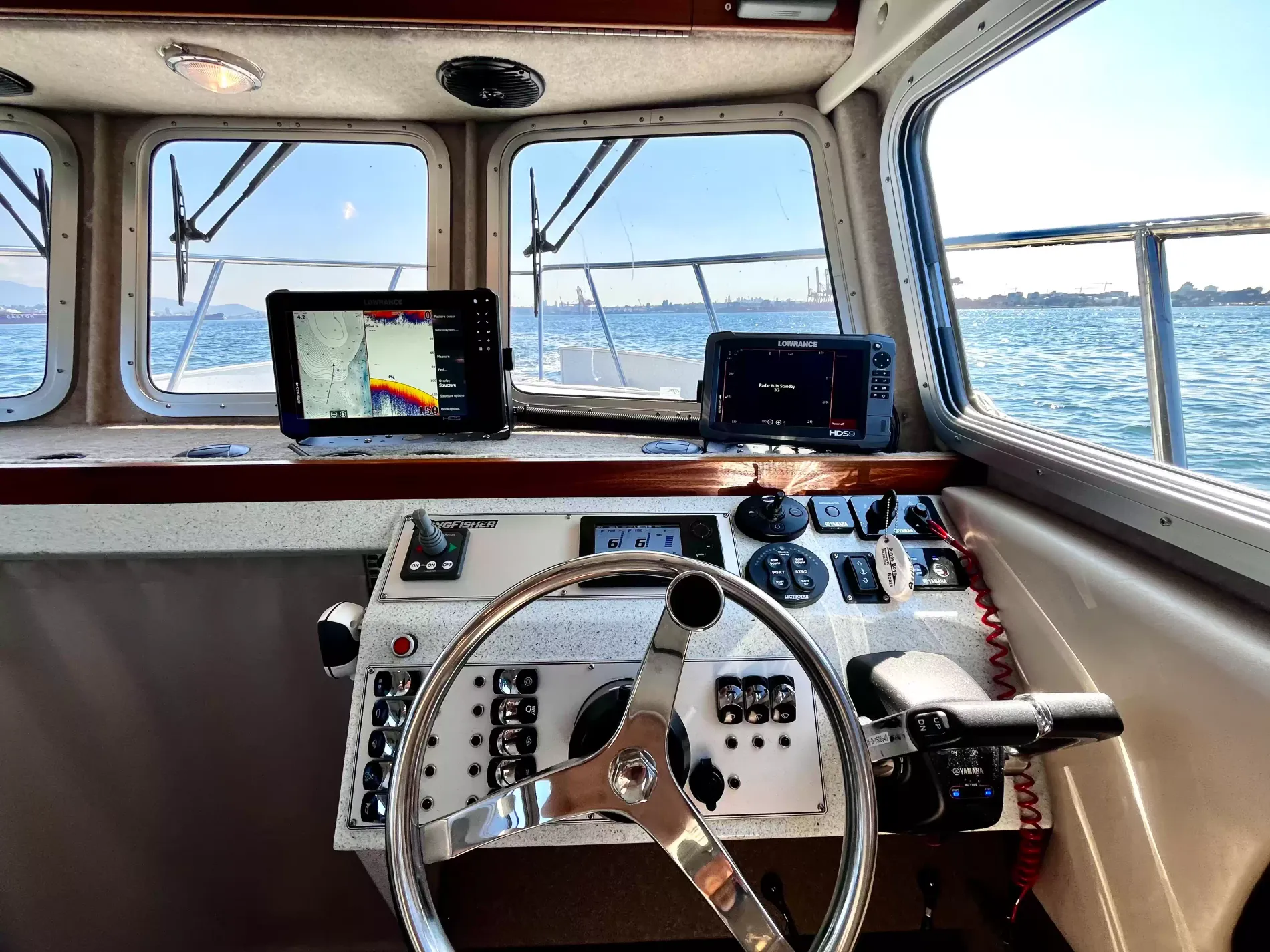 Pre-Owned 2016 Kingfisher 3025 for Sale | Vancouver, BC | M&P Yacht Centre | 6a868a78a0d2b2871103a861
