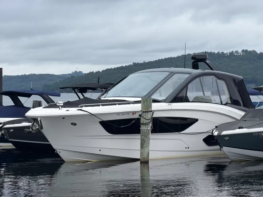 2024 Sea Ray 370DA0