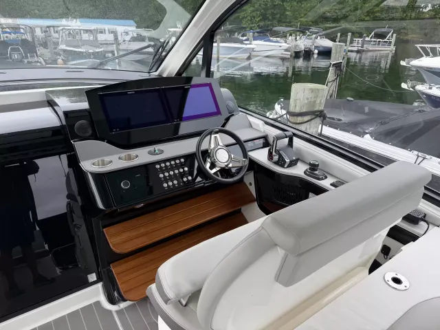 Boat Thumbnail 3