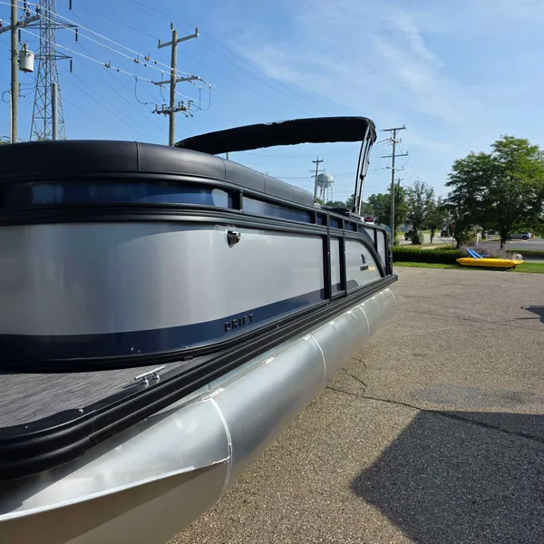boat-detail-slider-thumb-4