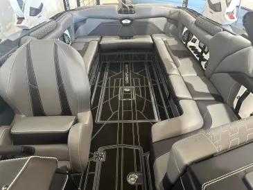 2027 Centurion RI245 -10