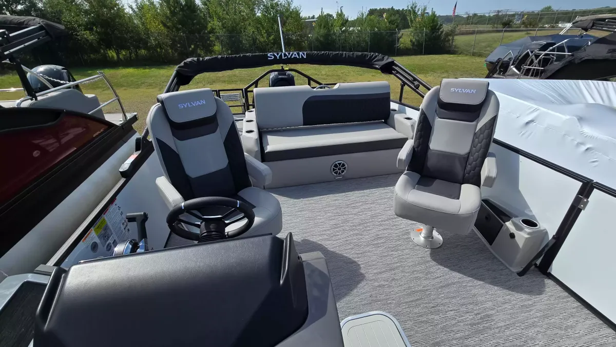 boat-carouselImage-image