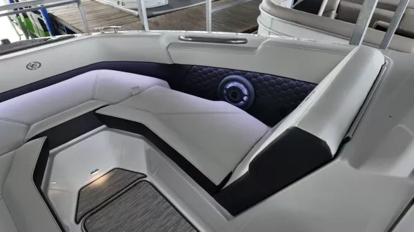 2026 Cobalt R4 Surf-13