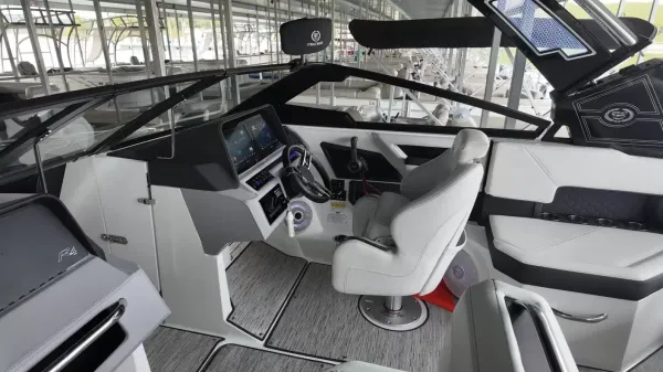 2026 Cobalt R4 Surf-29