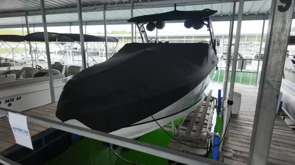 2026 Cobalt R4 Surf-58