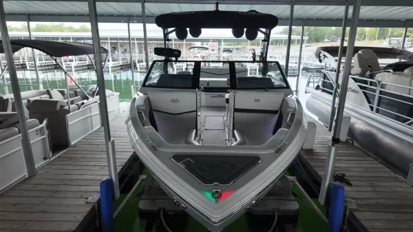 2026 Cobalt R4 Surf-3