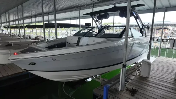2026 Cobalt R4 Surf-5