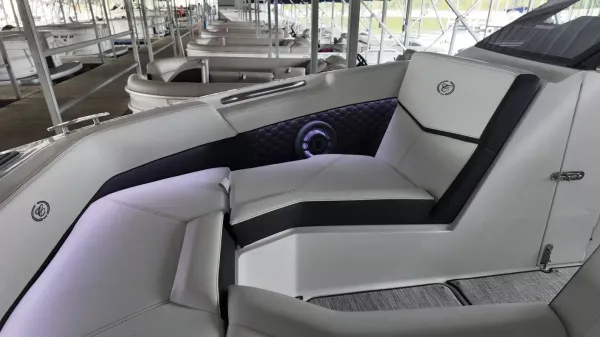 2026 Cobalt R4 Surf-11