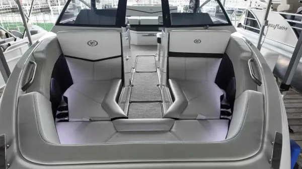 2026 Cobalt R4 Surf-8