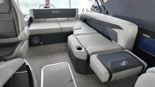 2027 Barletta Cabrio 22U-40