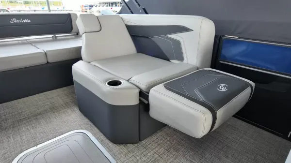 2027 Barletta Cabrio 22U-32