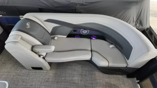 2027 Barletta Cabrio 22U-8