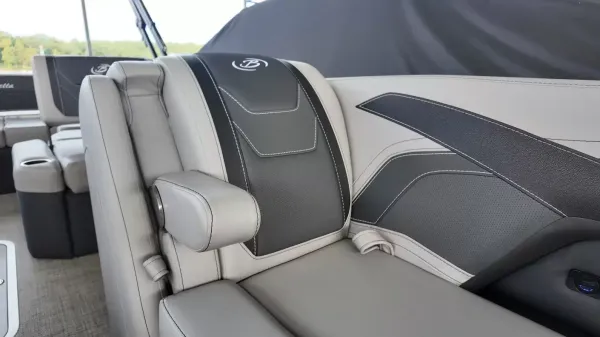 2027 Barletta Cabrio 22U-10