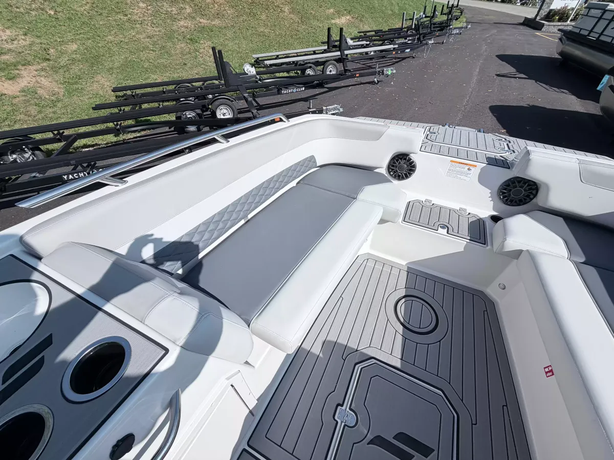 dummy-boat-img