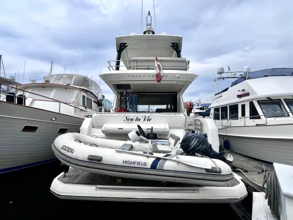 2021 Prestige Yachts F-Line: 520