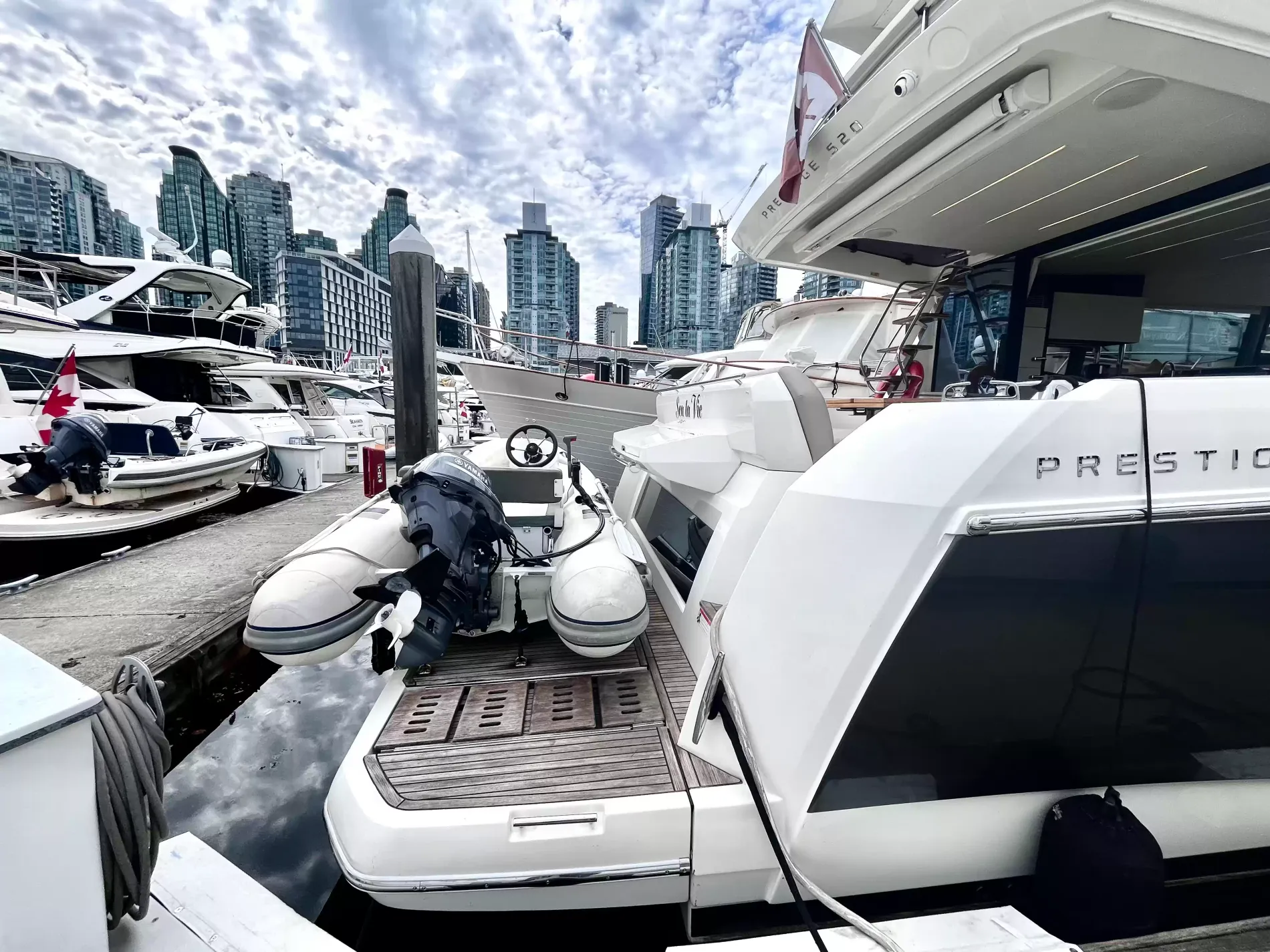 Pre-Owned 2021 Prestige yachts 520 Fly for Sale | Vancouver, BC | M&P Yacht Centre | 6a89202d2ef704f9af004a81