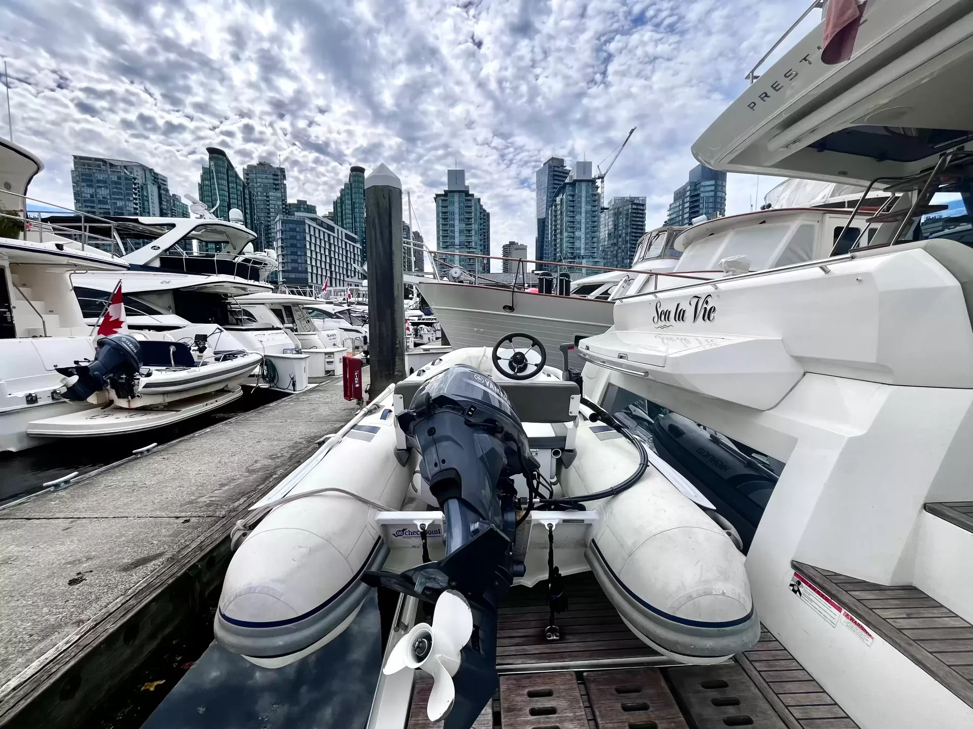 Pre-Owned 2021 Prestige yachts 520 Fly for Sale | Vancouver, BC | M&P Yacht Centre | 6a89202d2ef704f9af004a81