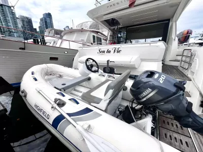 Pre-Owned 2021 Prestige yachts 520 Fly for Sale | Vancouver, BC | M&P Yacht Centre | 6a89202d2ef704f9af004a81