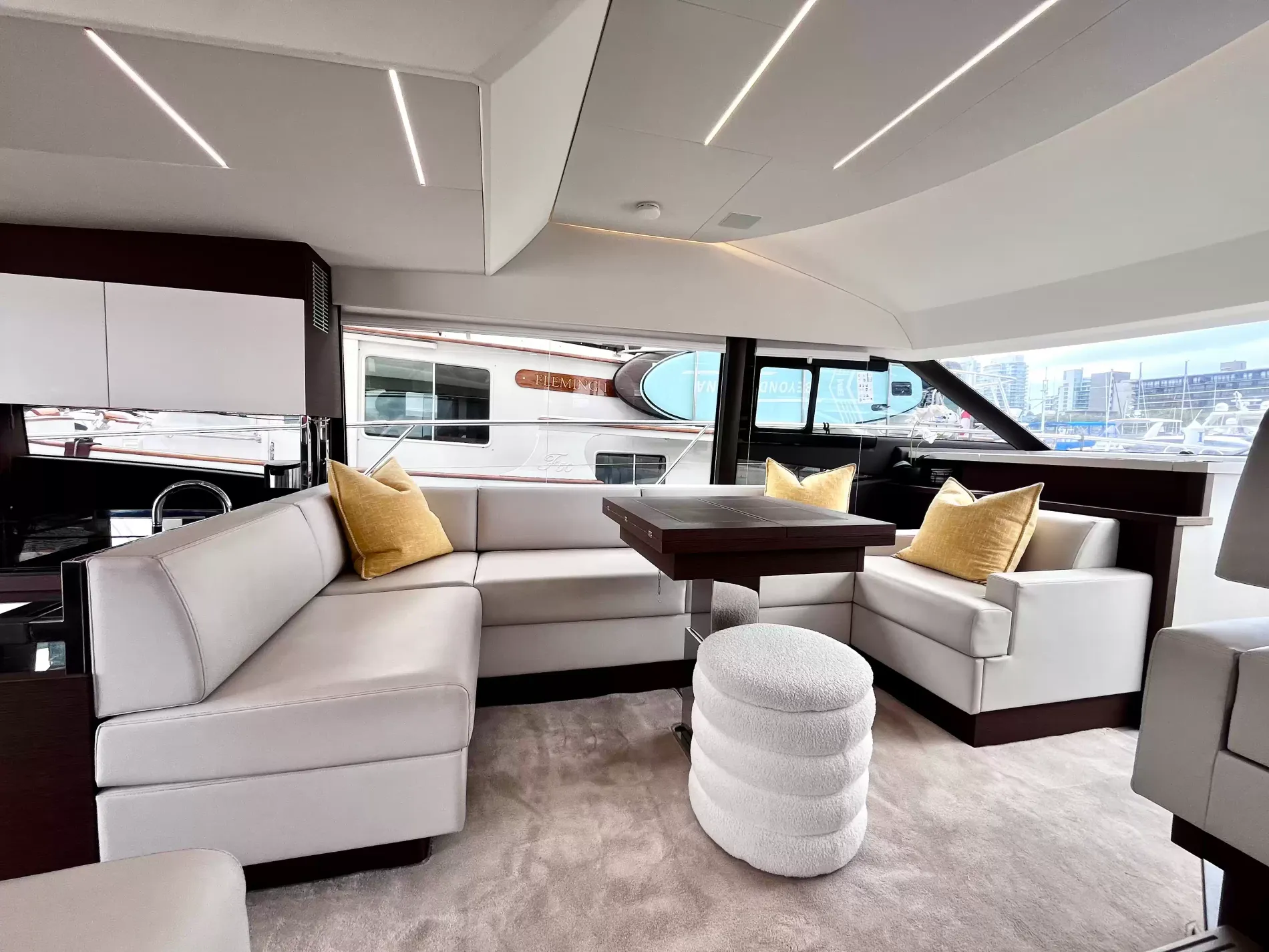 Pre-Owned 2021 Prestige yachts 520 Fly for Sale | Vancouver, BC | M&P Yacht Centre | 6a89202d2ef704f9af004a81