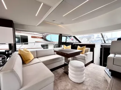 Pre-Owned 2021 Prestige yachts 520 Fly for Sale | Vancouver, BC | M&P Yacht Centre | 6a89202d2ef704f9af004a81