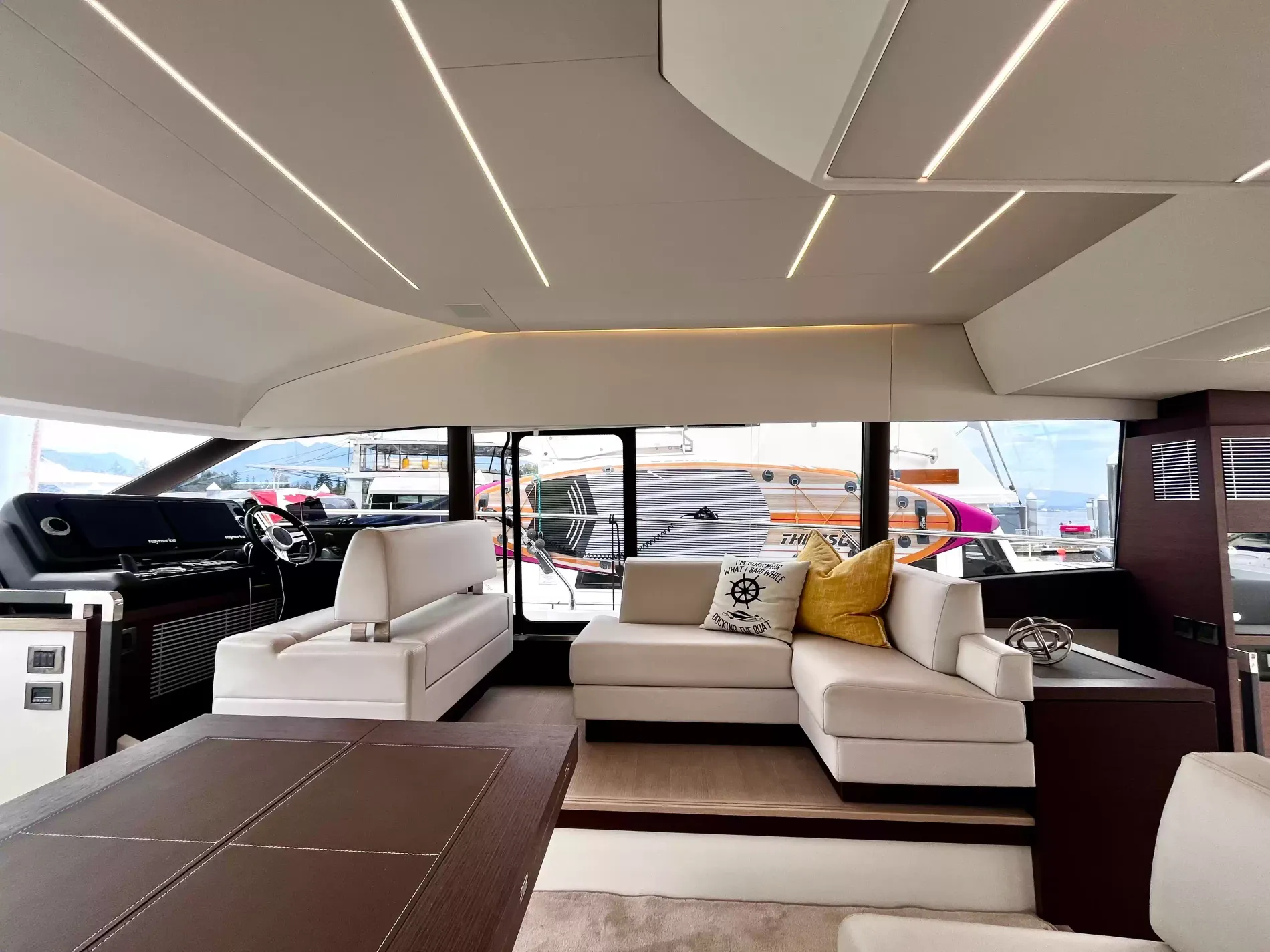 Pre-Owned 2021 Prestige yachts 520 Fly for Sale | Vancouver, BC | M&P Yacht Centre | 6a89202d2ef704f9af004a81