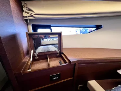 Pre-Owned 2021 Prestige yachts 520 Fly for Sale | Vancouver, BC | M&P Yacht Centre | 6a89202d2ef704f9af004a81