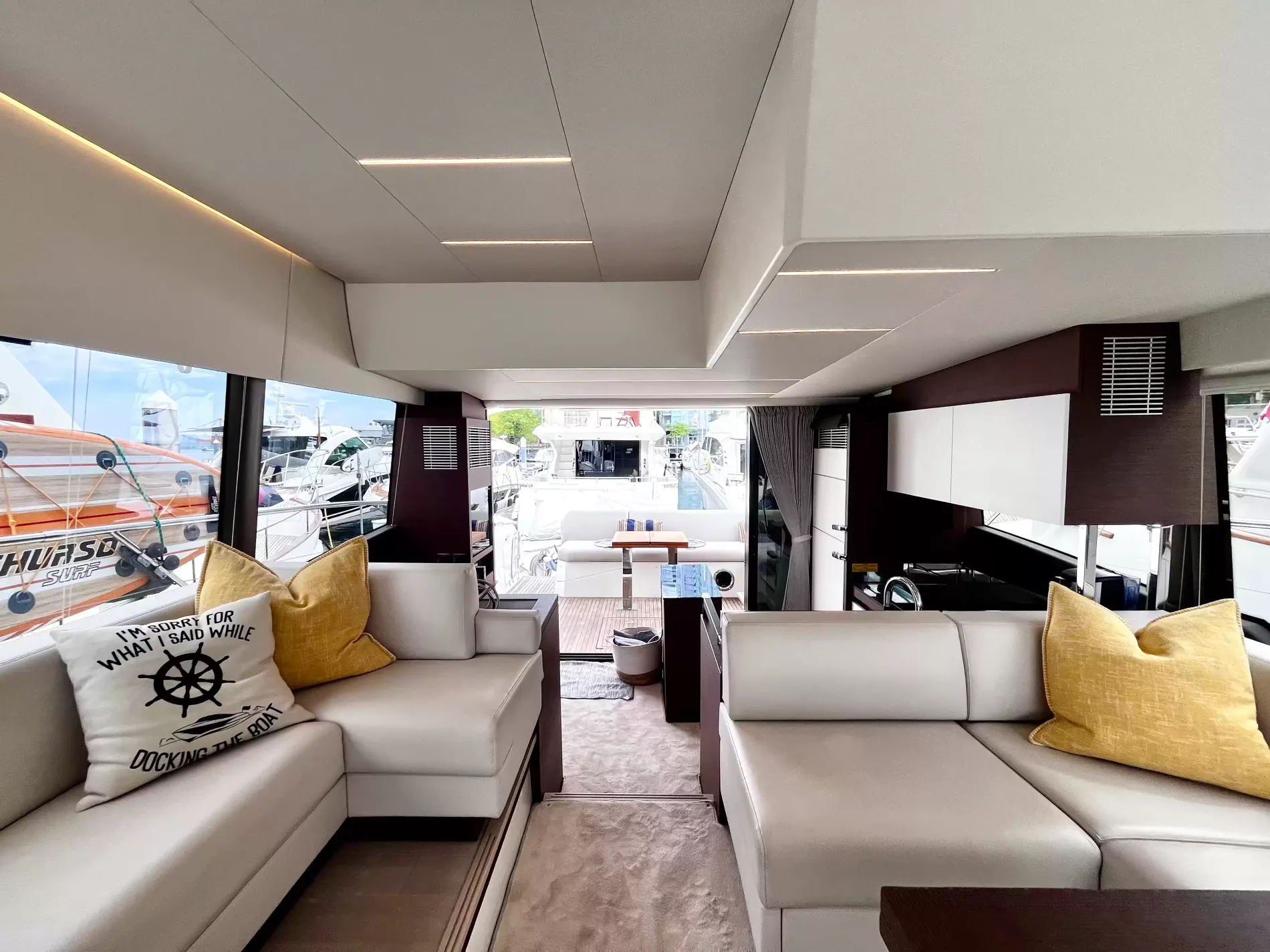 Pre-Owned 2021 Prestige yachts 520 Fly for Sale | Vancouver, BC | M&P Yacht Centre | 6a89202d2ef704f9af004a81