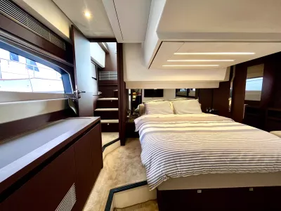 Pre-Owned 2021 Prestige yachts 520 Fly for Sale | Vancouver, BC | M&P Yacht Centre | 6a89202d2ef704f9af004a81
