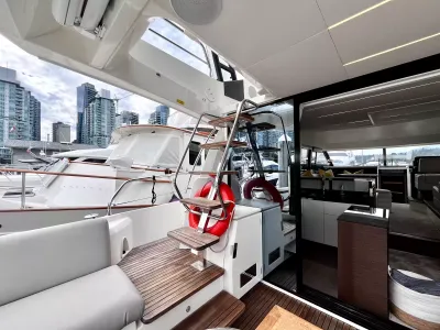 Pre-Owned 2021 Prestige yachts 520 Fly for Sale | Vancouver, BC | M&P Yacht Centre | 6a89202d2ef704f9af004a81