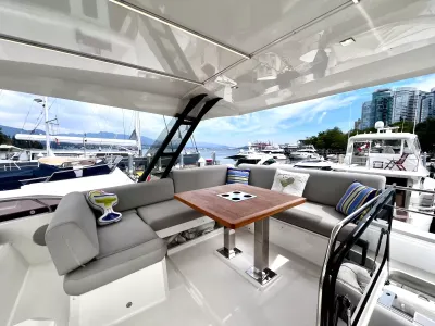 Pre-Owned 2021 Prestige yachts 520 Fly for Sale | Vancouver, BC | M&P Yacht Centre | 6a89202d2ef704f9af004a81