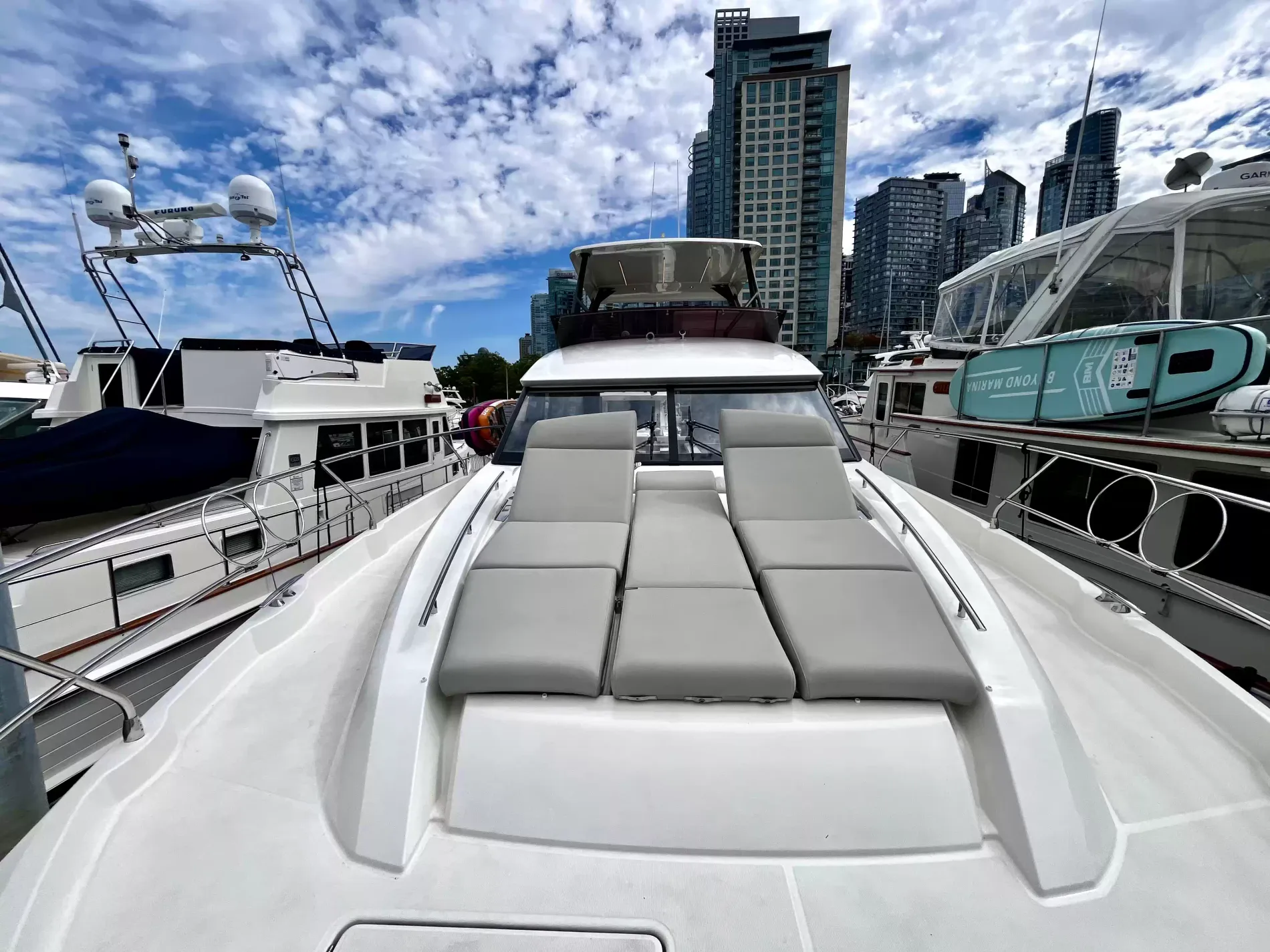 Pre-Owned 2021 Prestige yachts 520 Fly for Sale | Vancouver, BC | M&P Yacht Centre | 6a89202d2ef704f9af004a81
