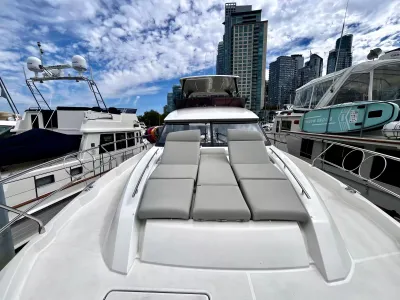 Pre-Owned 2021 Prestige yachts 520 Fly for Sale | Vancouver, BC | M&P Yacht Centre | 6a89202d2ef704f9af004a81