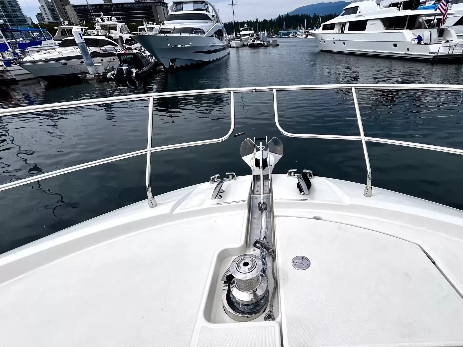 Pre-Owned 2021 Prestige yachts 520 Fly for Sale | Vancouver, BC | M&P Yacht Centre | 6a89202d2ef704f9af004a81