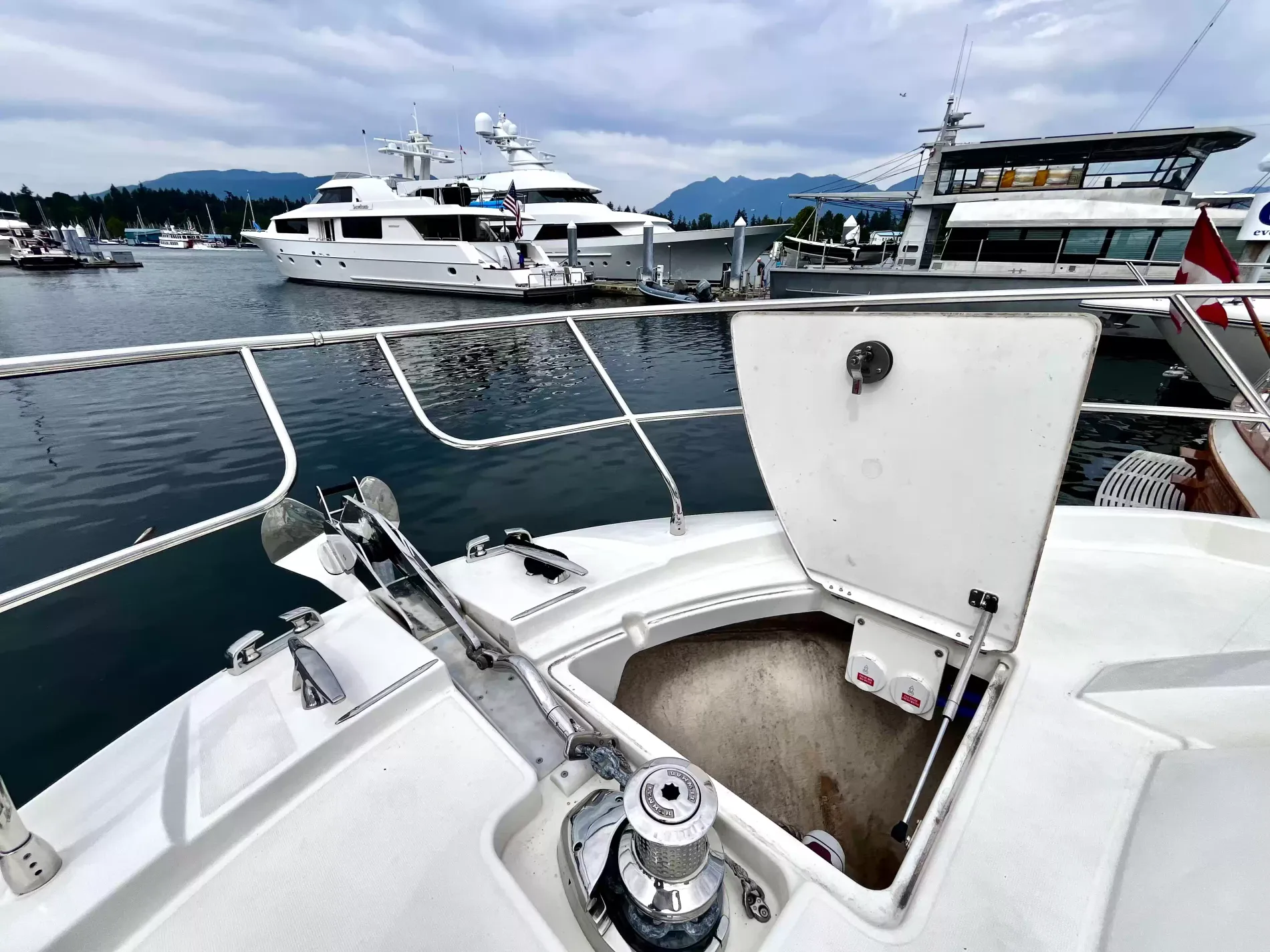Pre-Owned 2021 Prestige yachts 520 Fly for Sale | Vancouver, BC | M&P Yacht Centre | 6a89202d2ef704f9af004a81