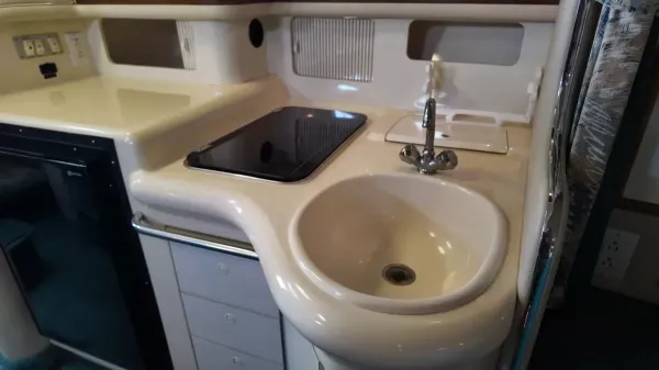 1995 Sea ray 330-39