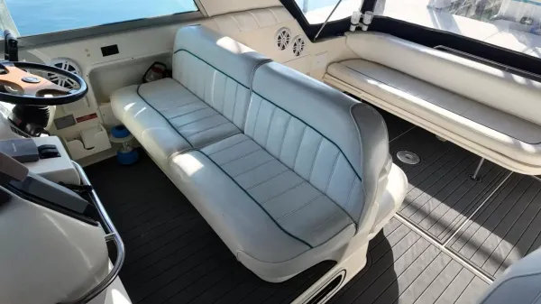 1995 Sea ray 330-9