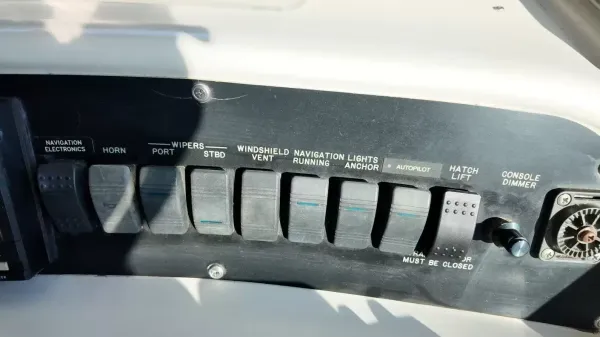 1995 Sea ray 330-17