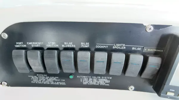 1995 Sea ray 330-14